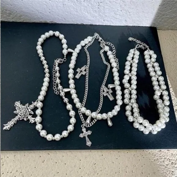 Layered Pearl Necklace Gothic Cross Stacked Necklace 18k gold plated silver new - Picture 5 of 7